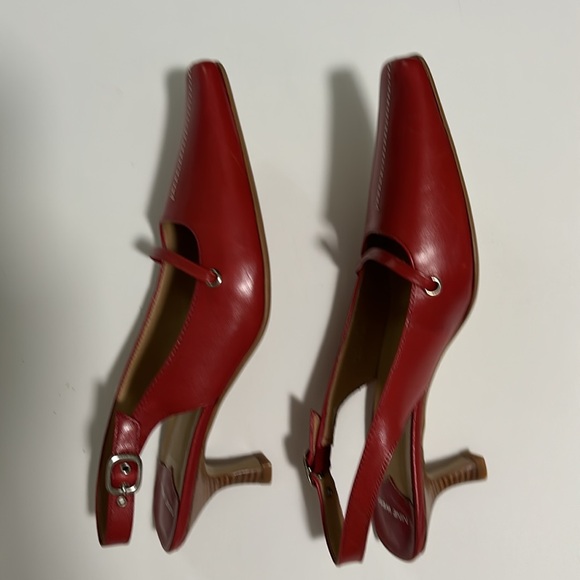 Red leather Nine West heels. BNWT. Size 7. Can be dressed up or down. - Picture 3 of 6